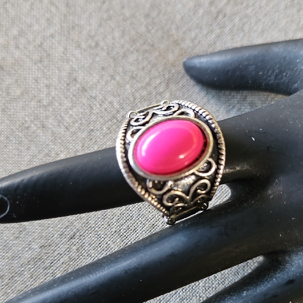 💕Sale Paparazzi Silver And Pink Stone Stretch Band Ring NWOT